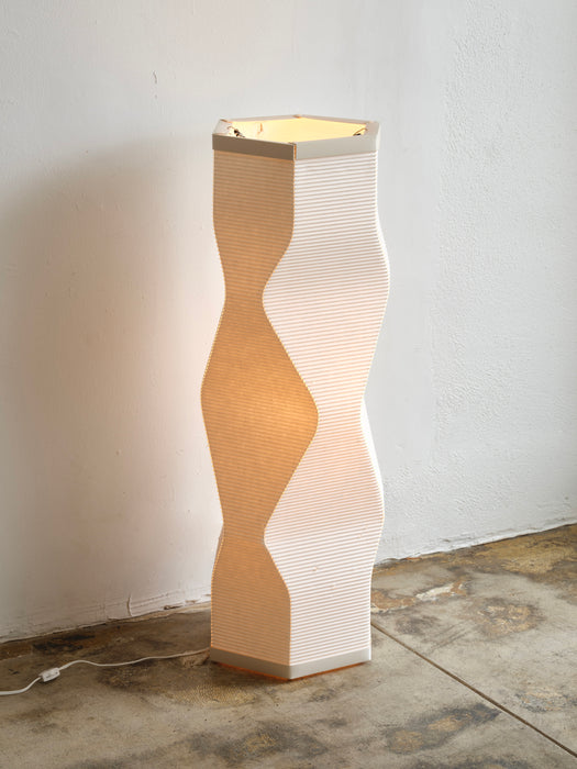 Corrugated Carta Lamp