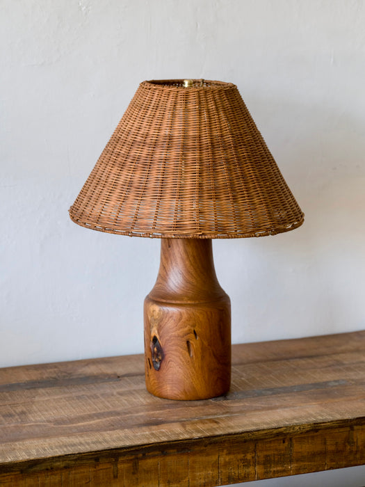 Verme Lamp With Wicker Shade
