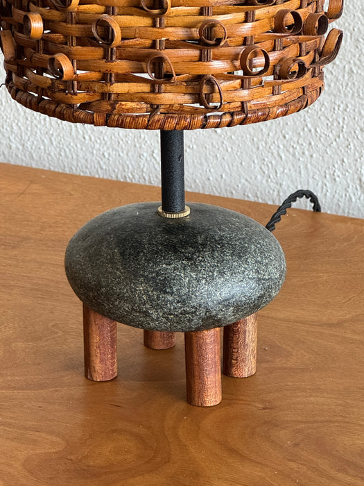 Sasso Lamp With Whicker Shade  - S