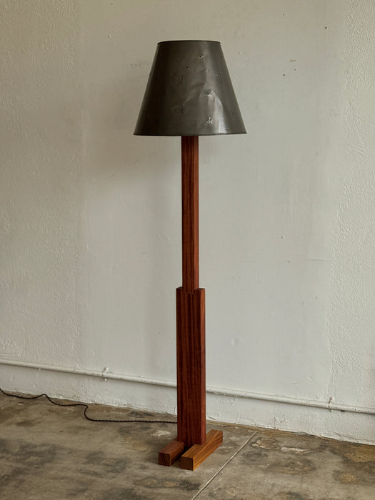 Sottile Standing Lamp
