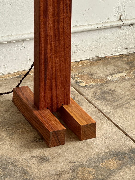 Sottile Standing Lamp