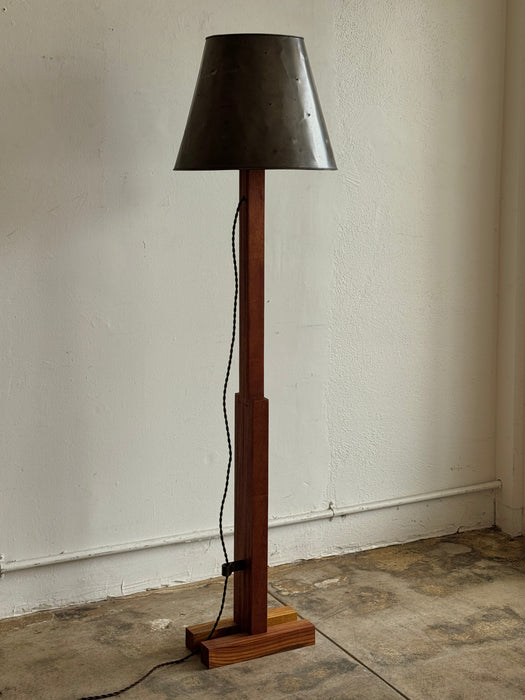 Sottile Standing Lamp