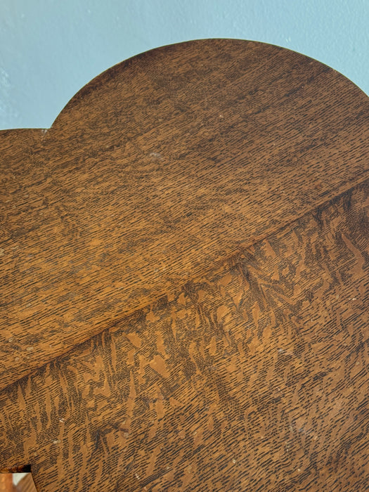 Oak Clover Table