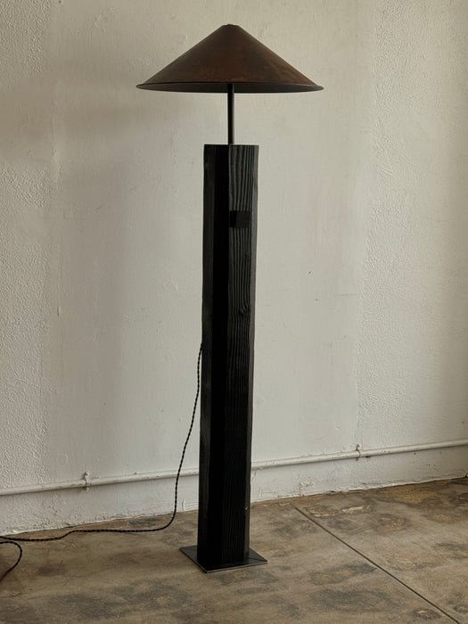 Esagano Standing Lamp With Steel Shade