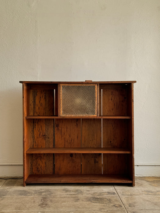 Shelves With Integrated Light