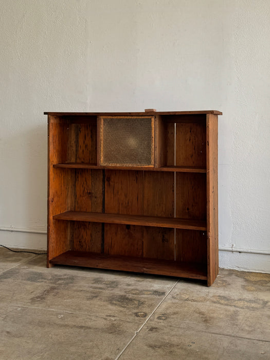 Shelves With Integrated Light