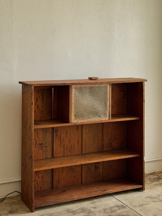 Shelves With Integrated Light