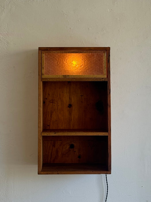 Shelf With Integrated Light