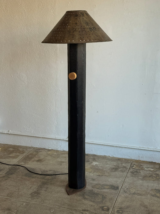 Esagano With Steel Shade