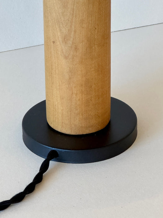 Metal Shade Column Lamp
