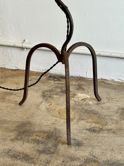 Curvy Floor Lamp