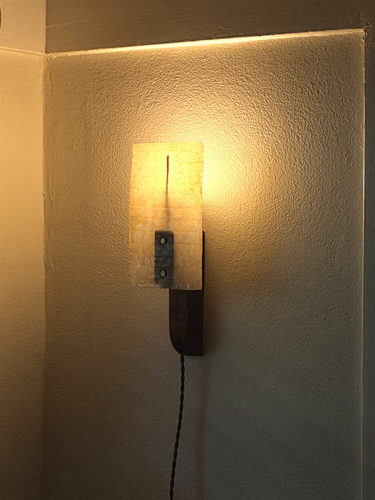 Linee Sconce