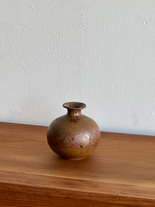 Petite Bulbous Bud Vase