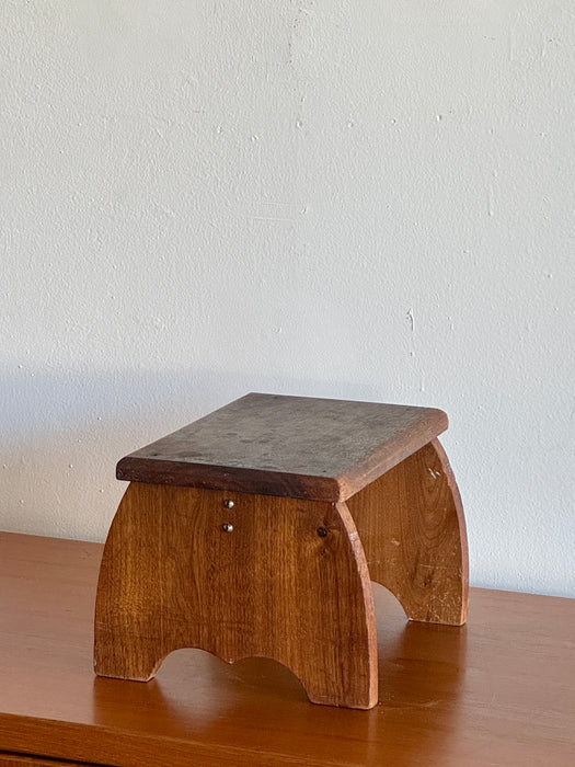 Curved Legs Stool